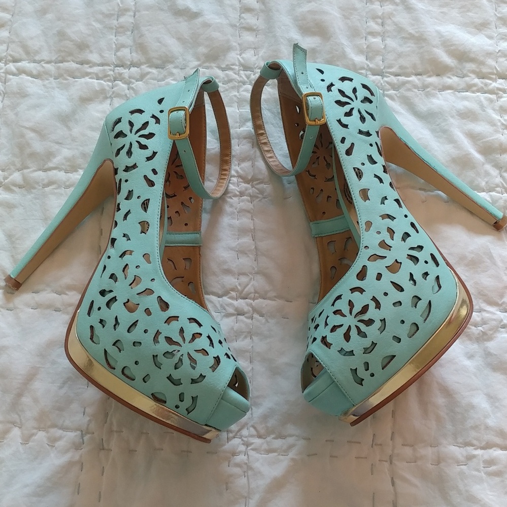Cut out pumps